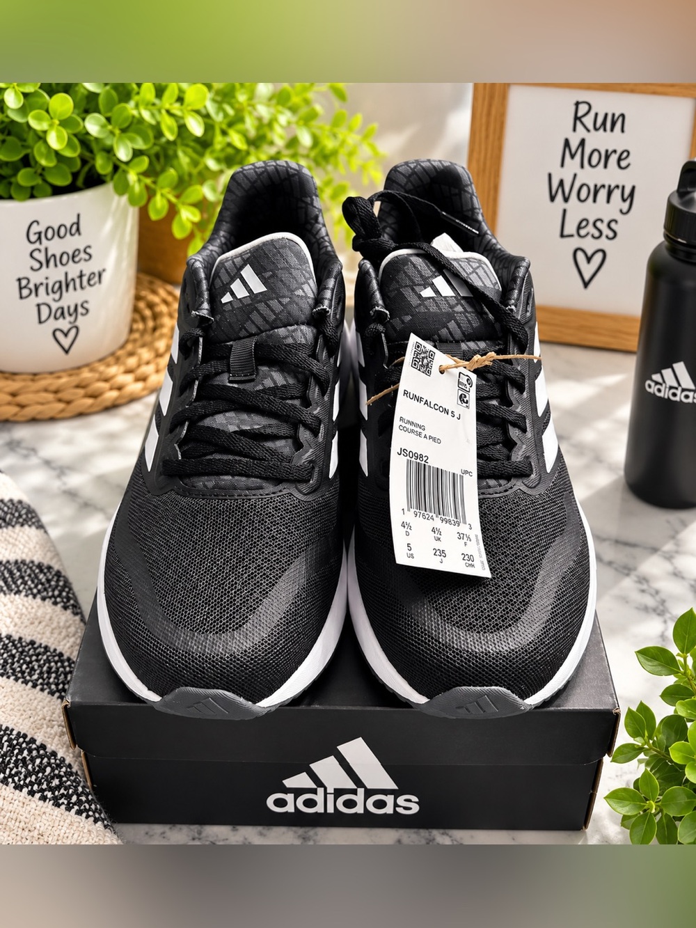 a Adidas Runfalcon 5 J Black White Cloudfoam Running Shoes Size 5 NWT JS0982